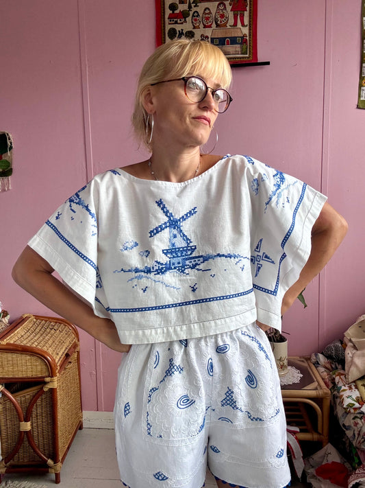 Basic top with blue hand embroidery