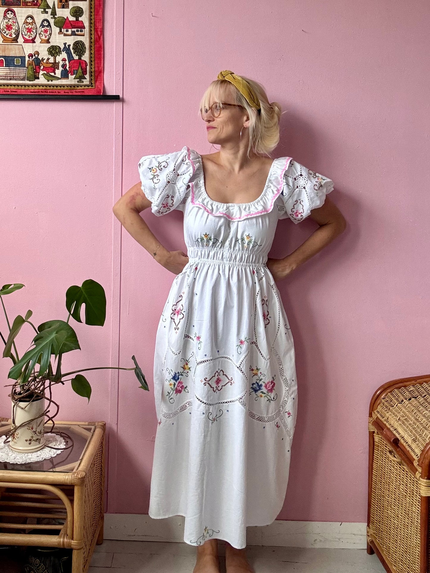 Embroidery maxi/midi dress