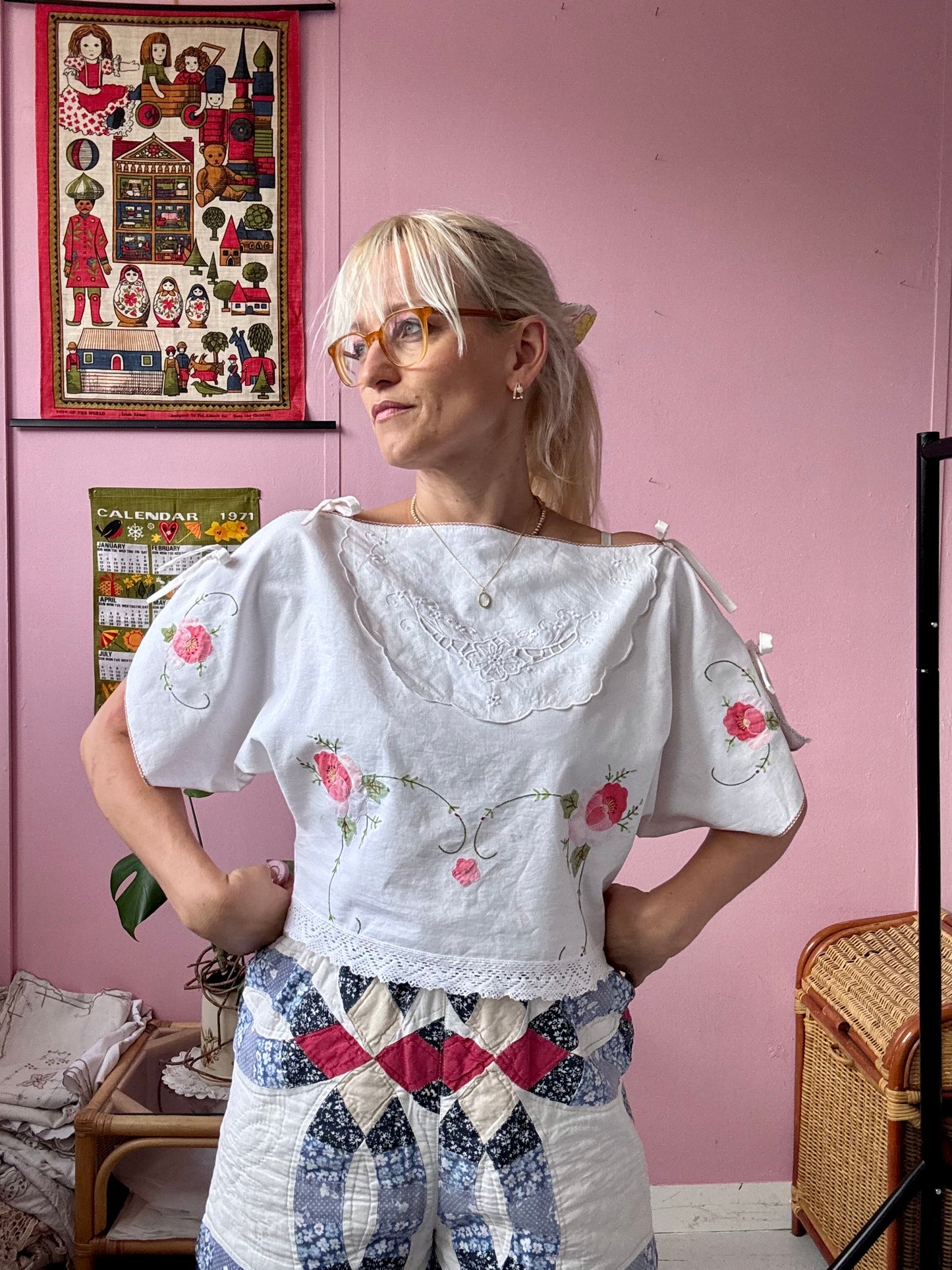 Floral appliqués basic top