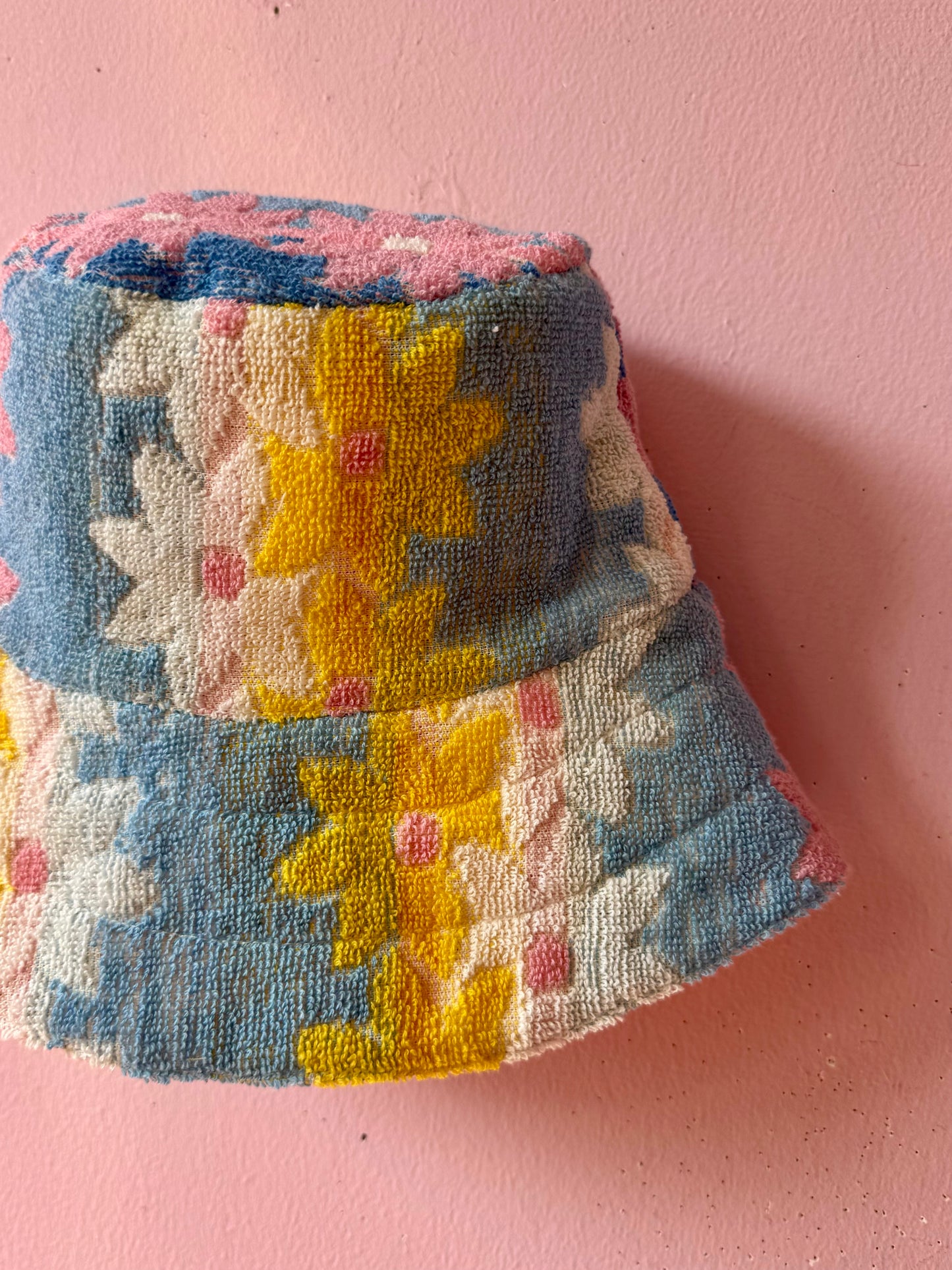 Floral and dots bucket hat