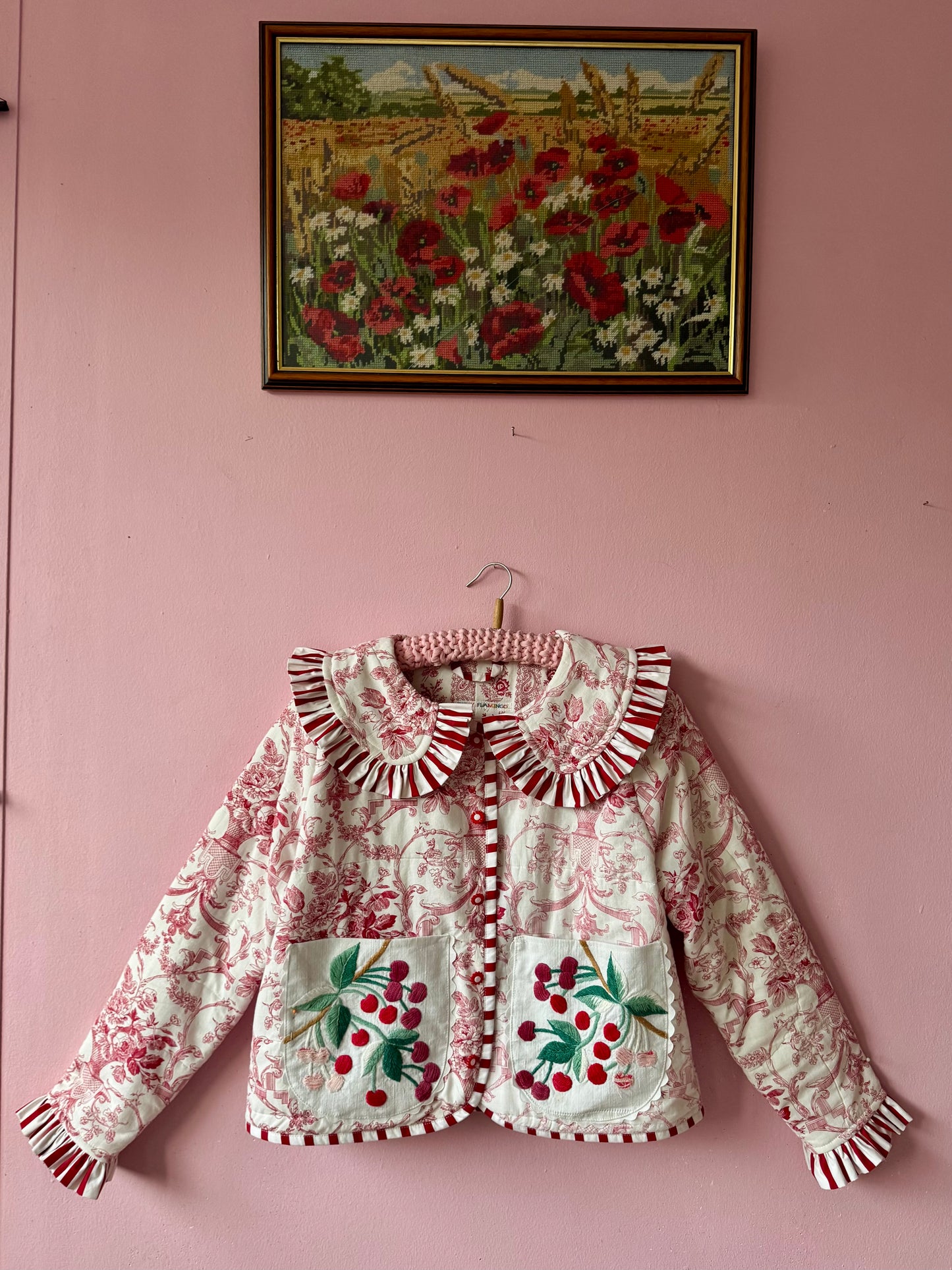 Blanket jacket with cherries pockets