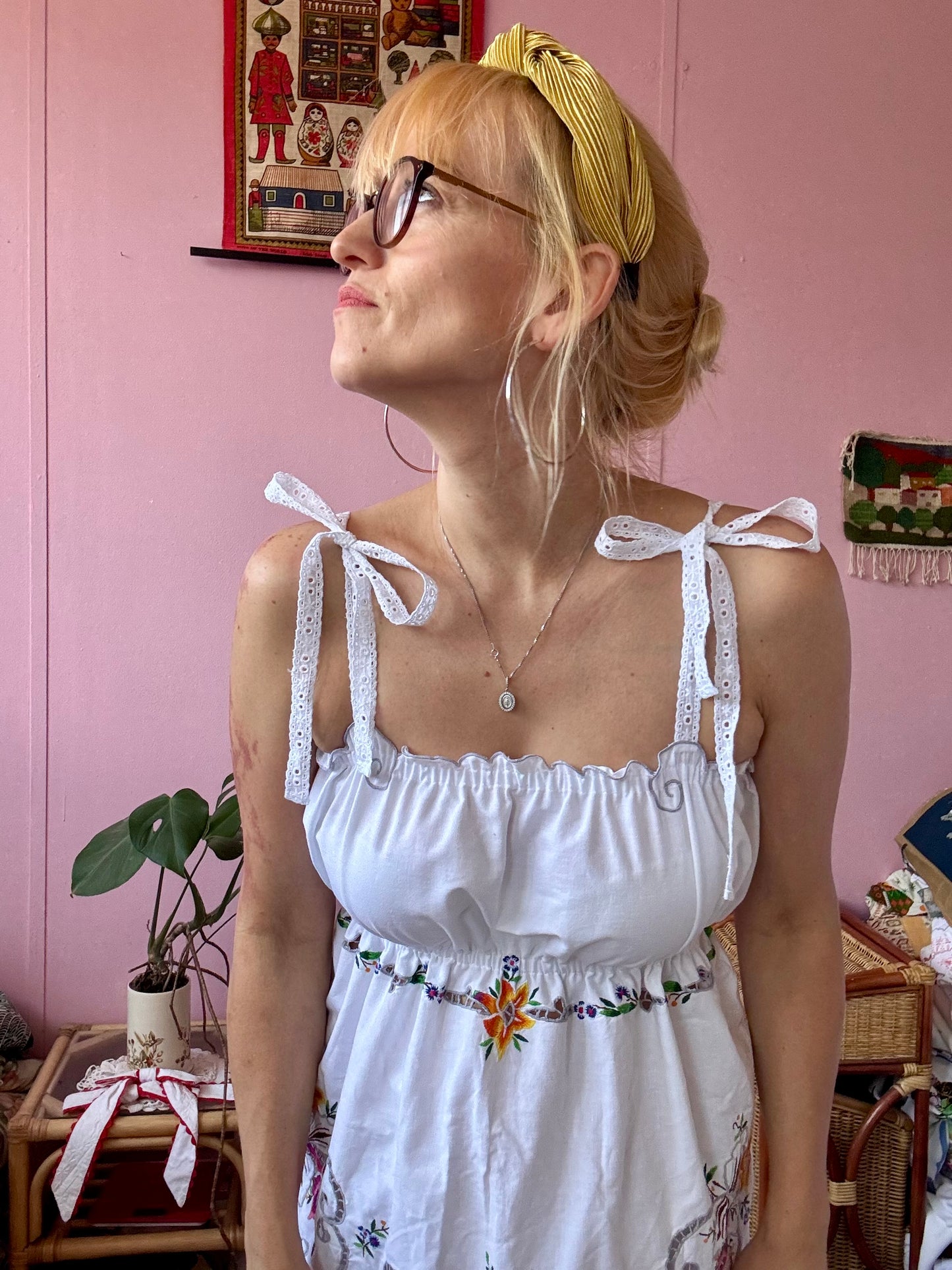 Maxi dress with embroidery