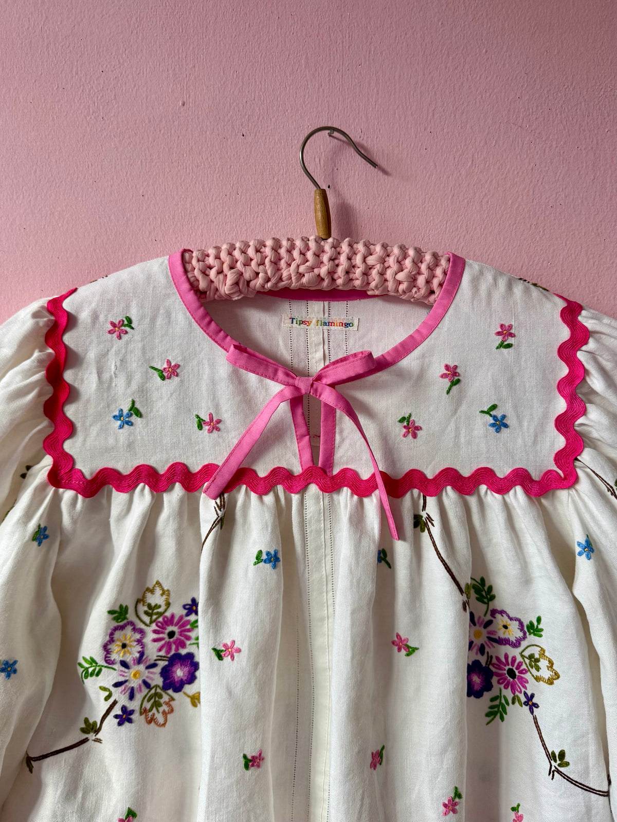 Linen floral blouse with pink ric rac