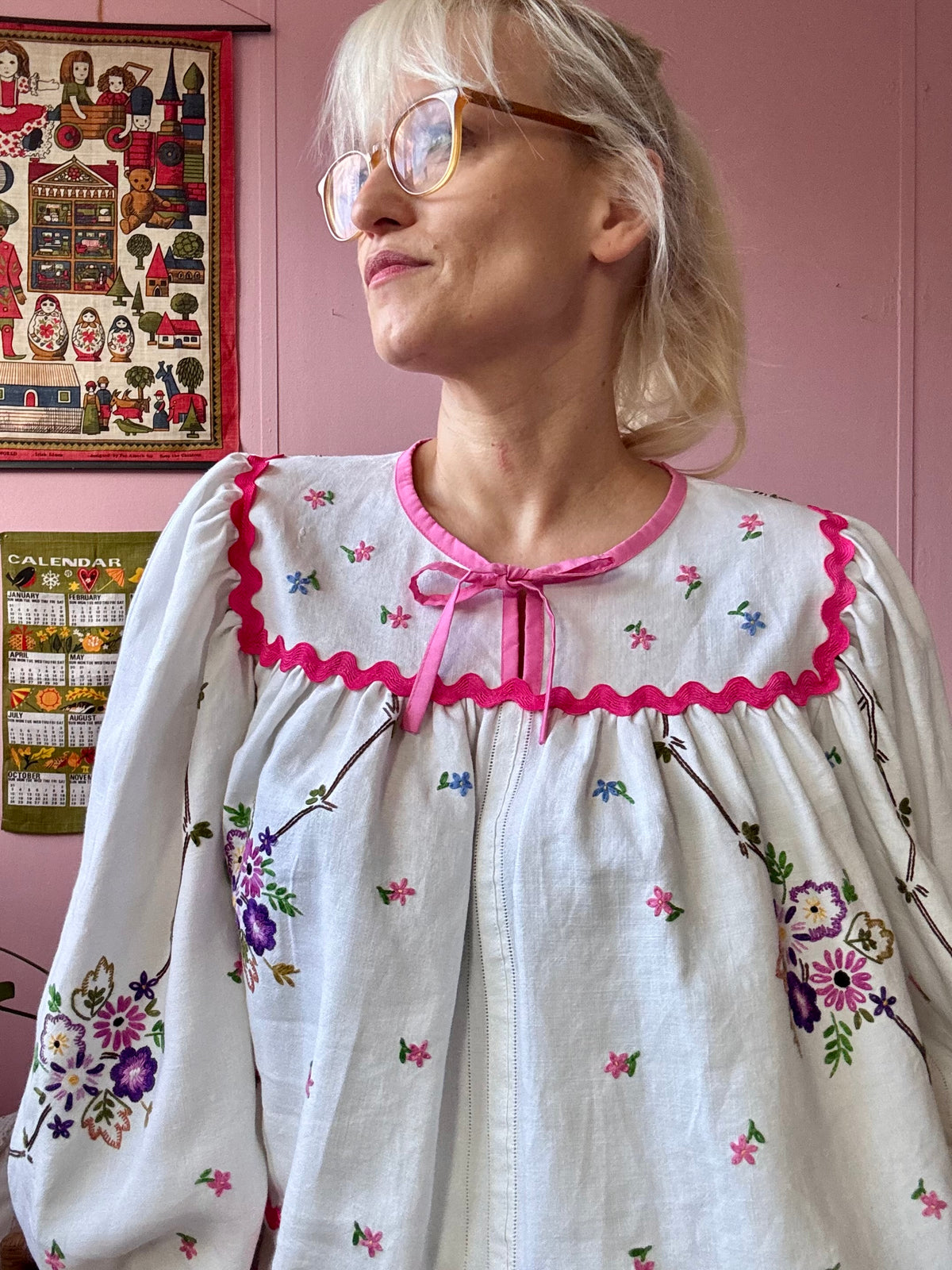 Linen floral blouse with pink ric rac