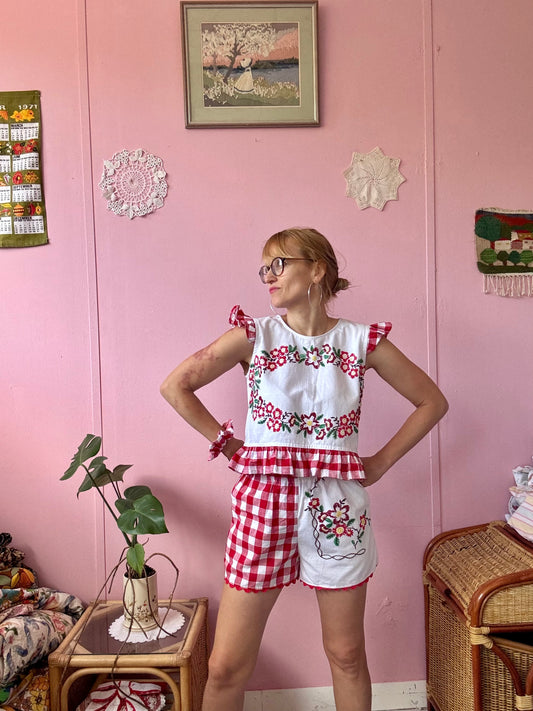 Floral and red gingham shorts set