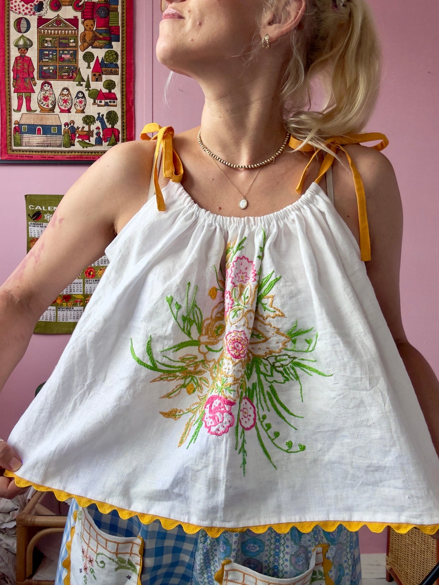 Linen strappy top with yellow straps