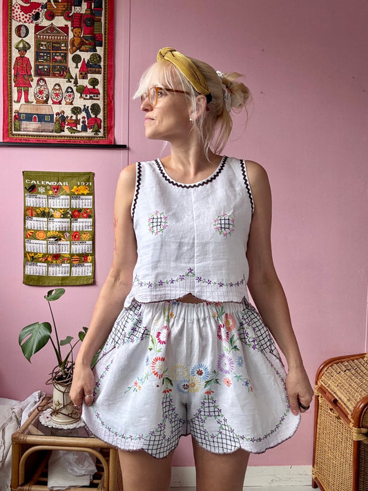 Floral shorts set with brown ric rac