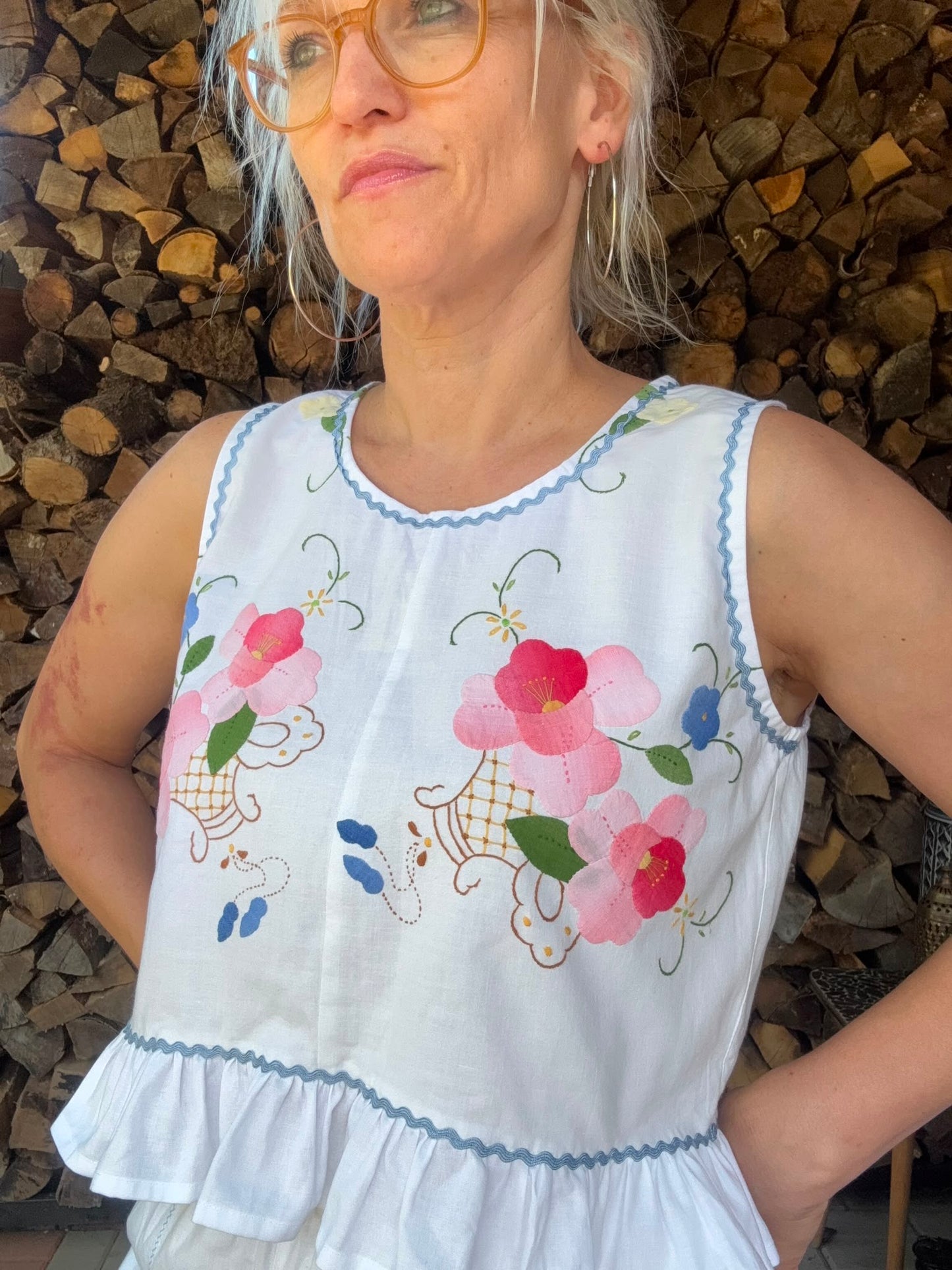 Floral appliqués shorts set with frill