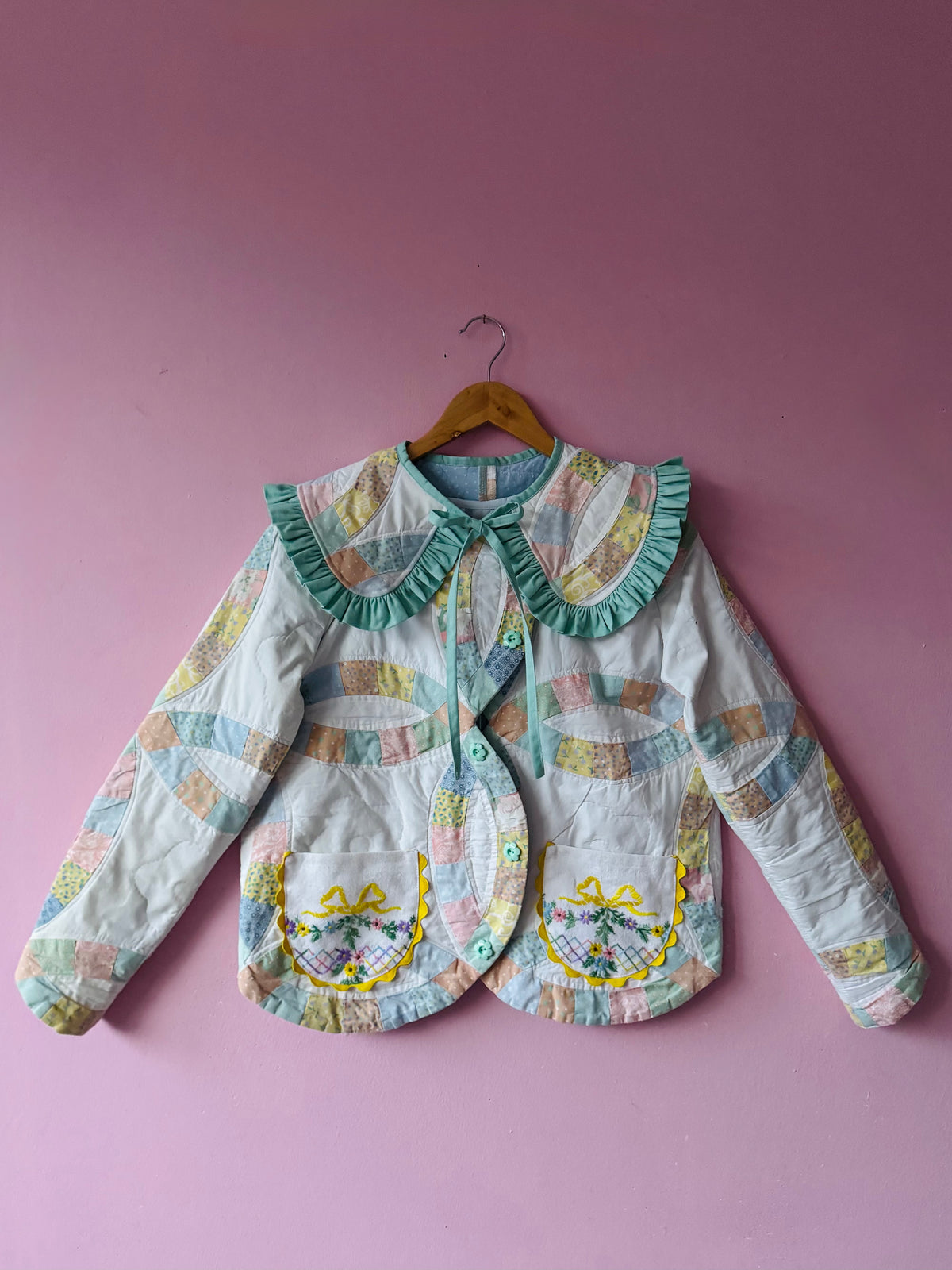 Green patchwork jacket with detachable collar