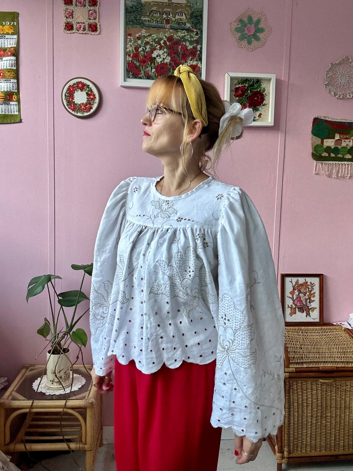 Linen Madeira blouse with wide sleeves