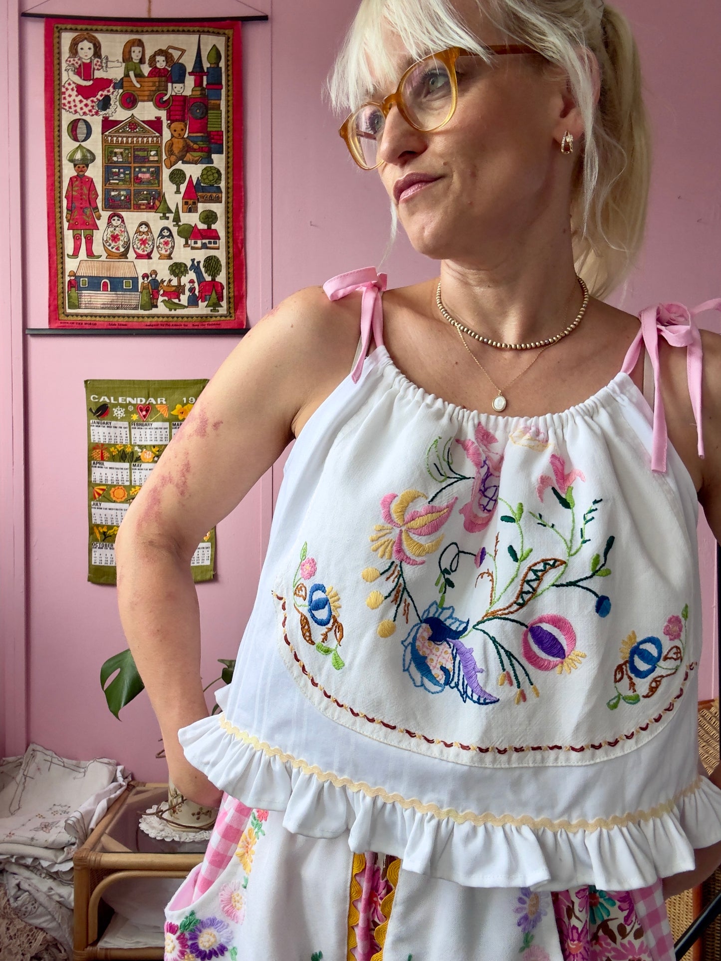 Embroidery top with pink straps