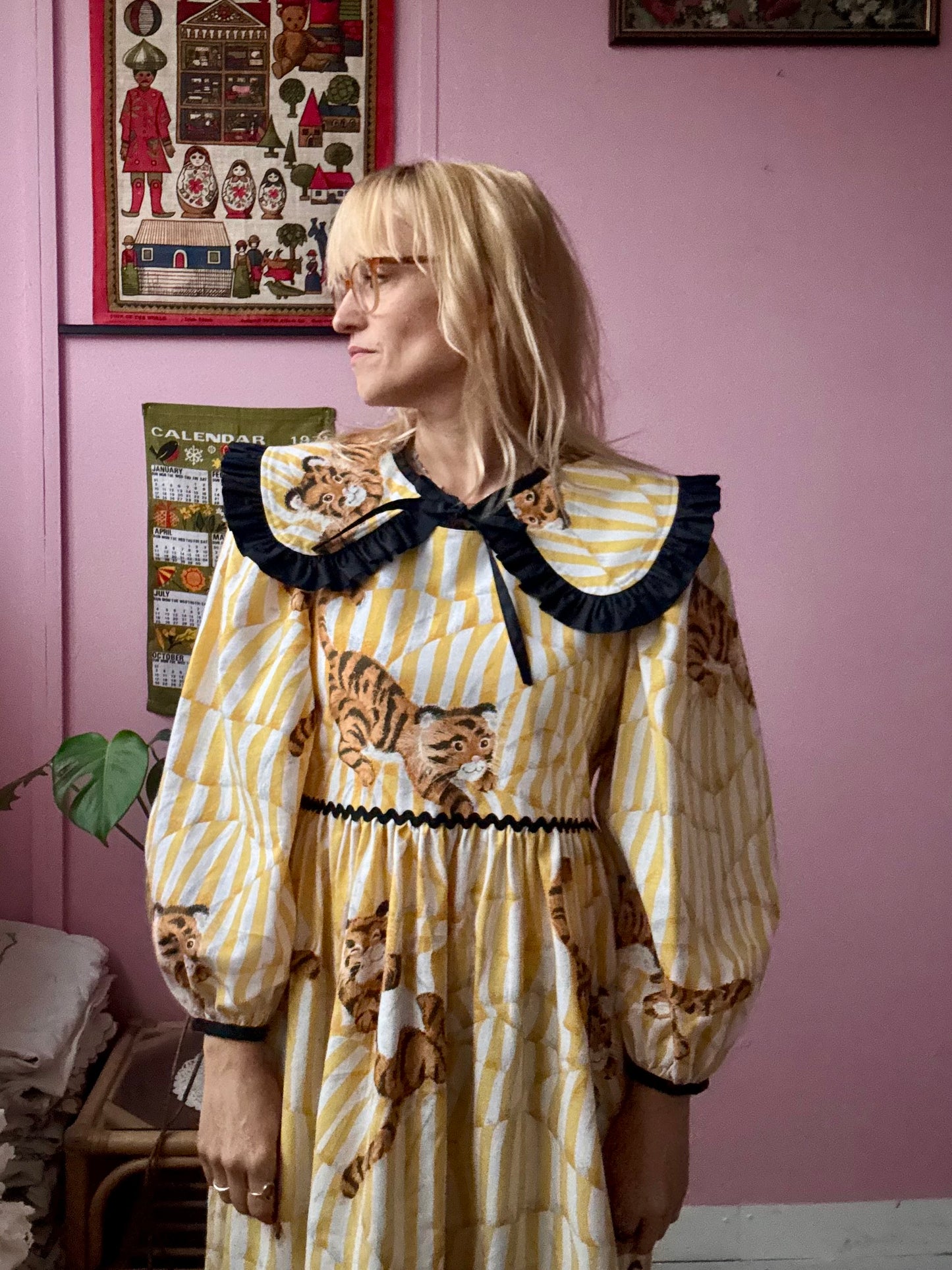 Tiger maxi dress with detachable collar