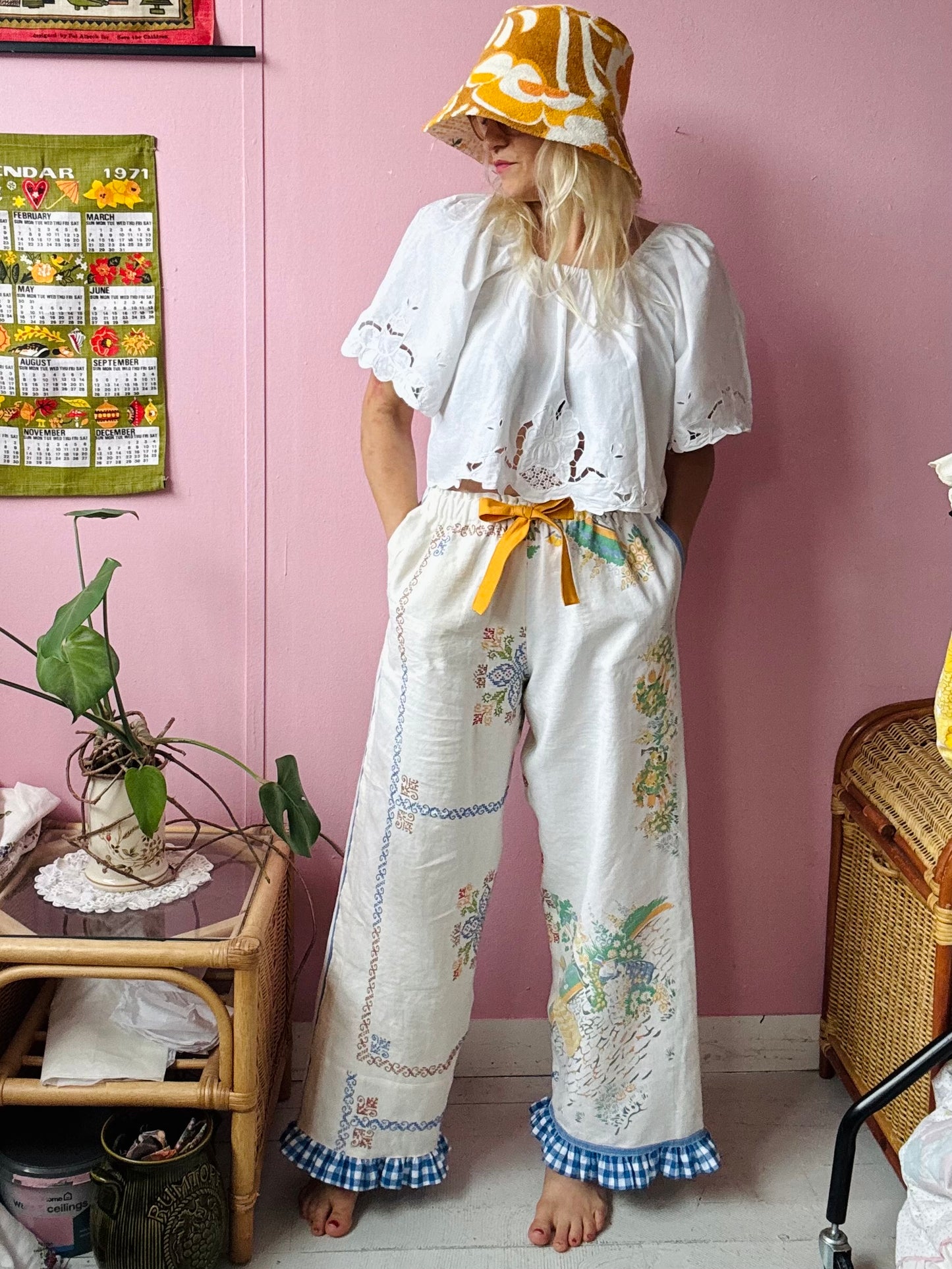 Wide leg trousers with frill
