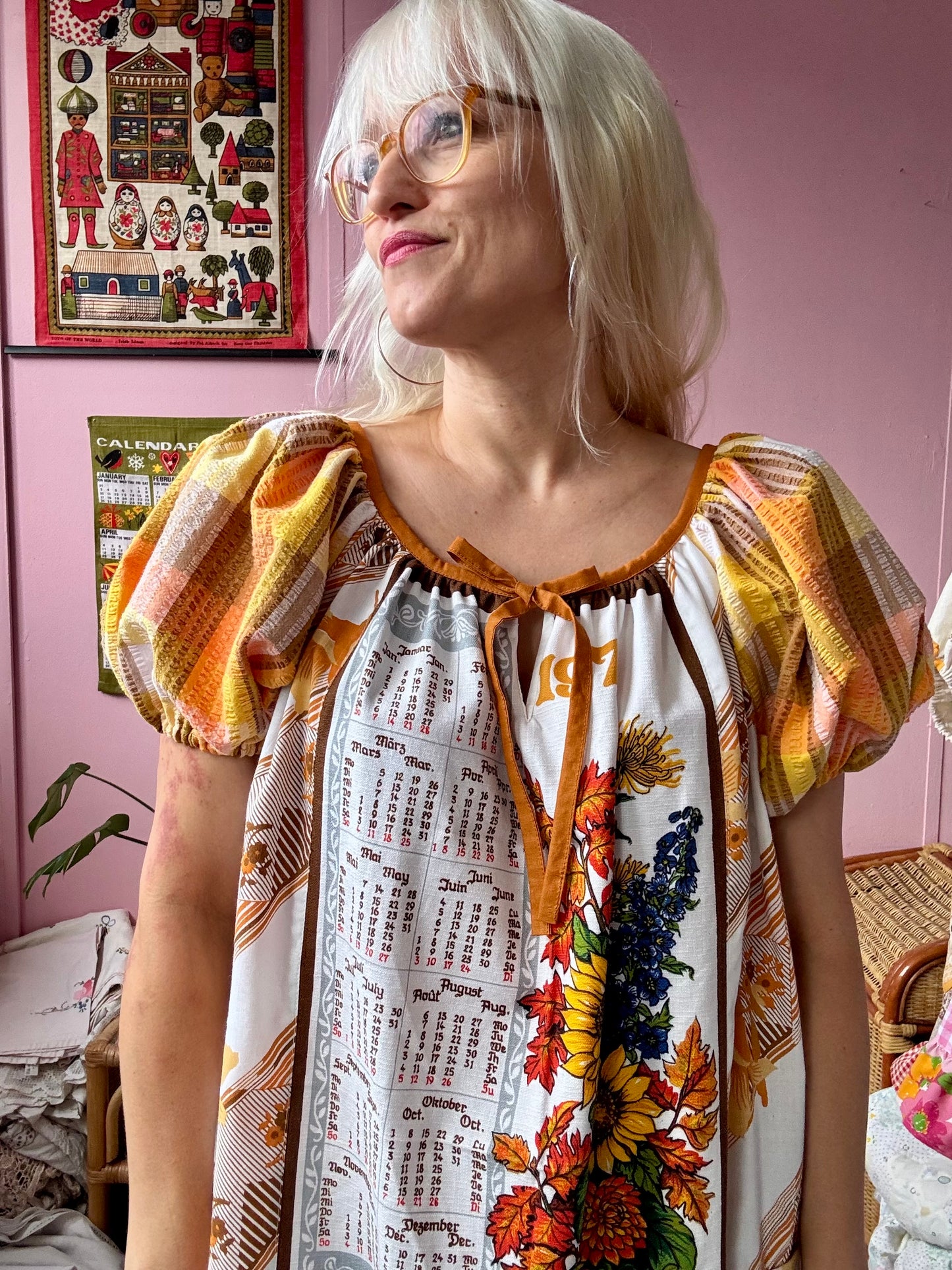 1979 vintage teatowel dress