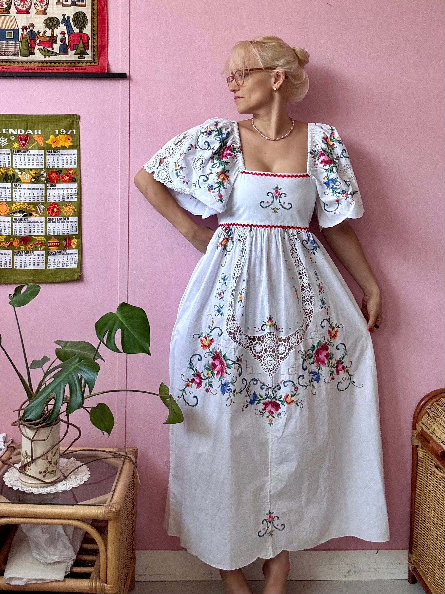 Roses embroidery maxi dress