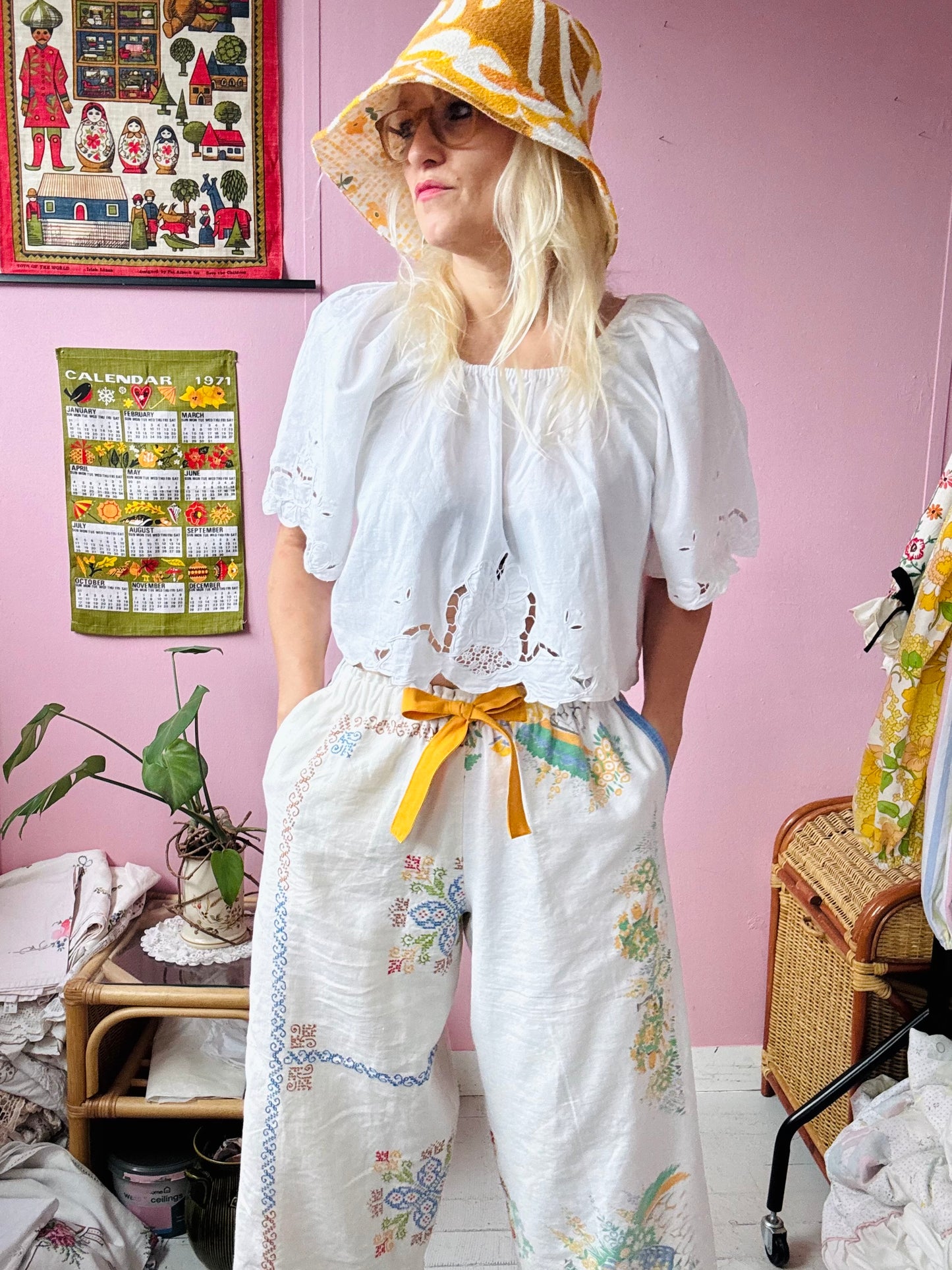 Wide leg trousers with frill