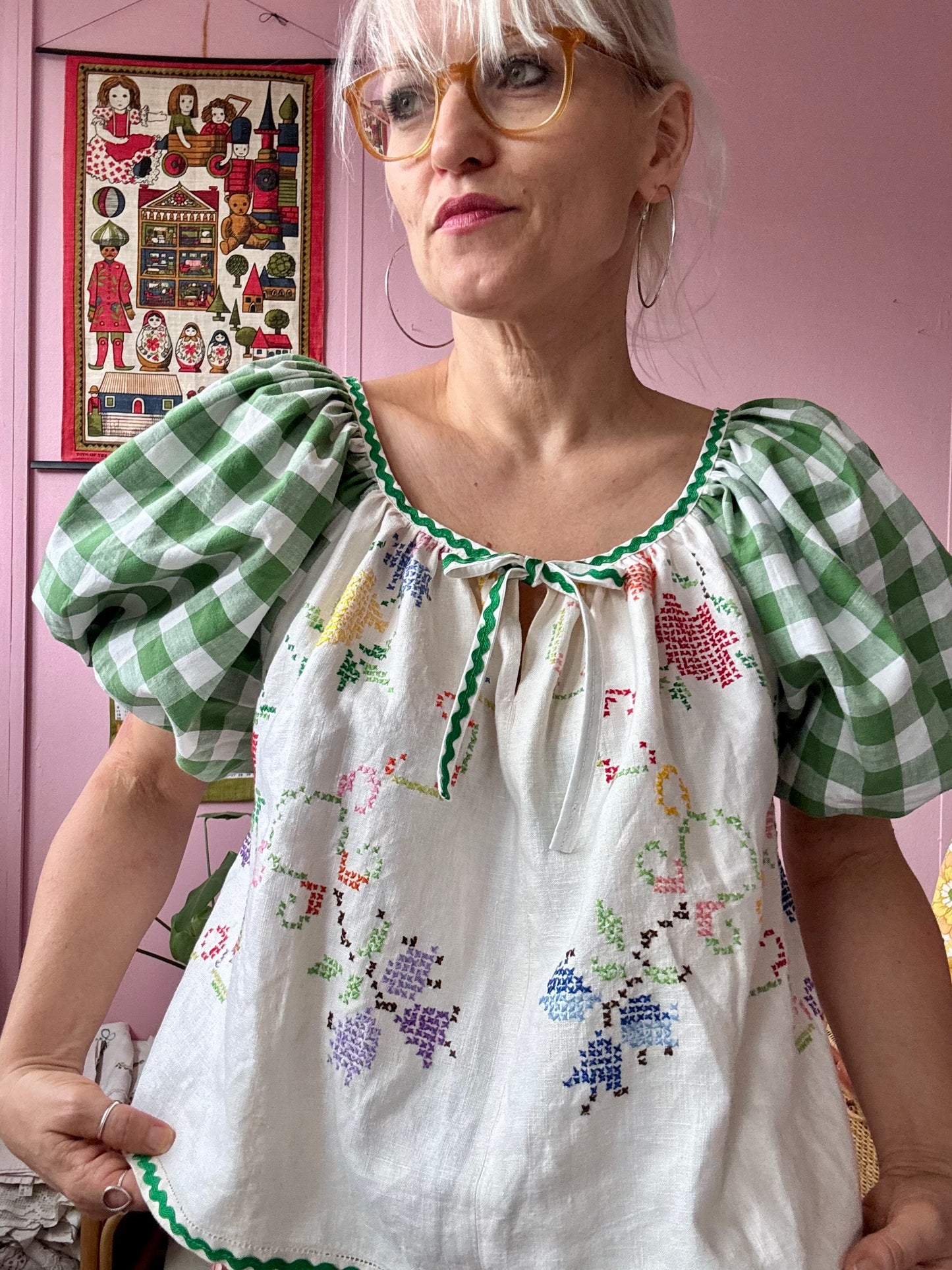Embroidery blouse with green gingham and ric rac