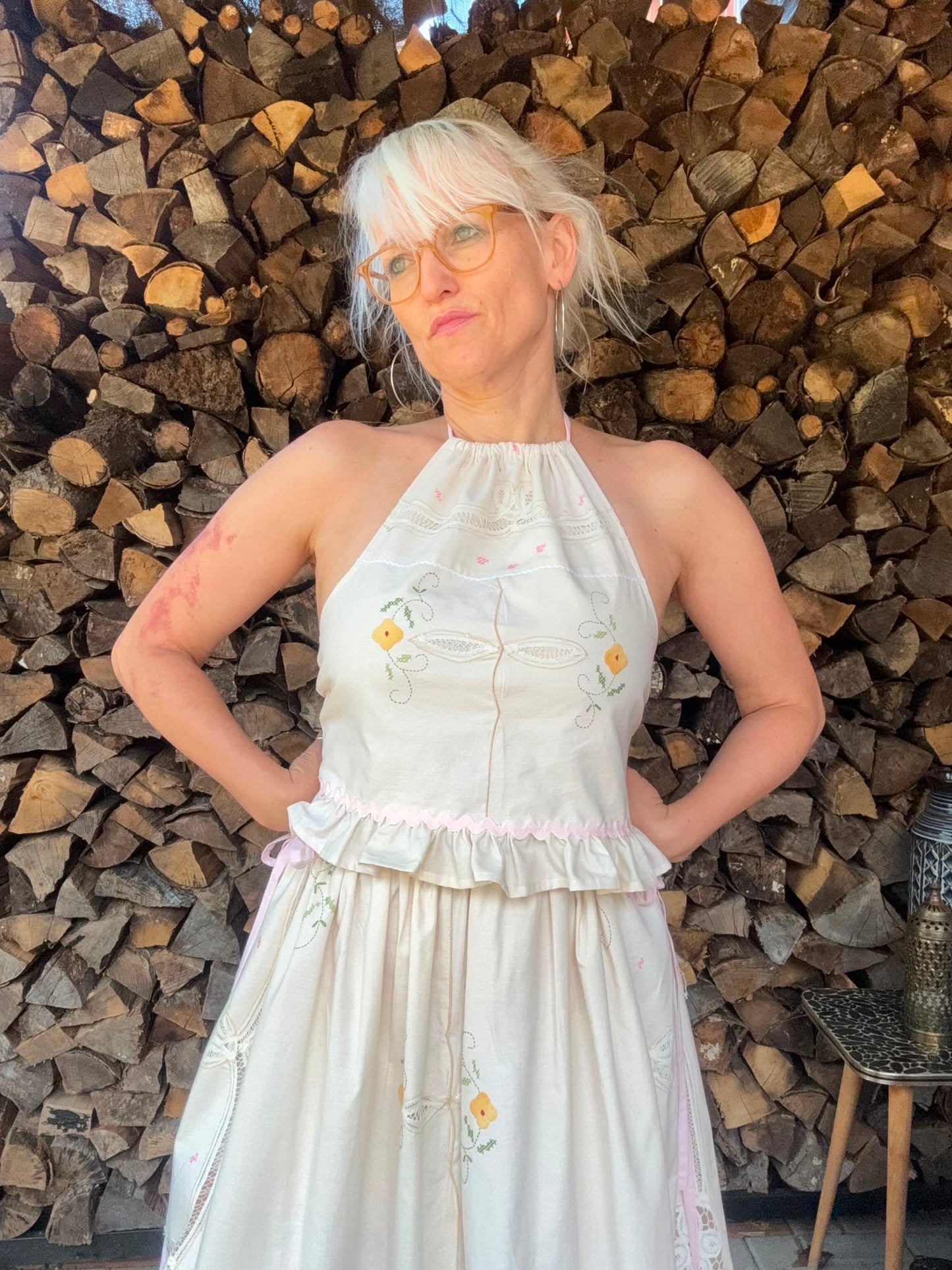 Cream skirt set with floral appliqués and lace