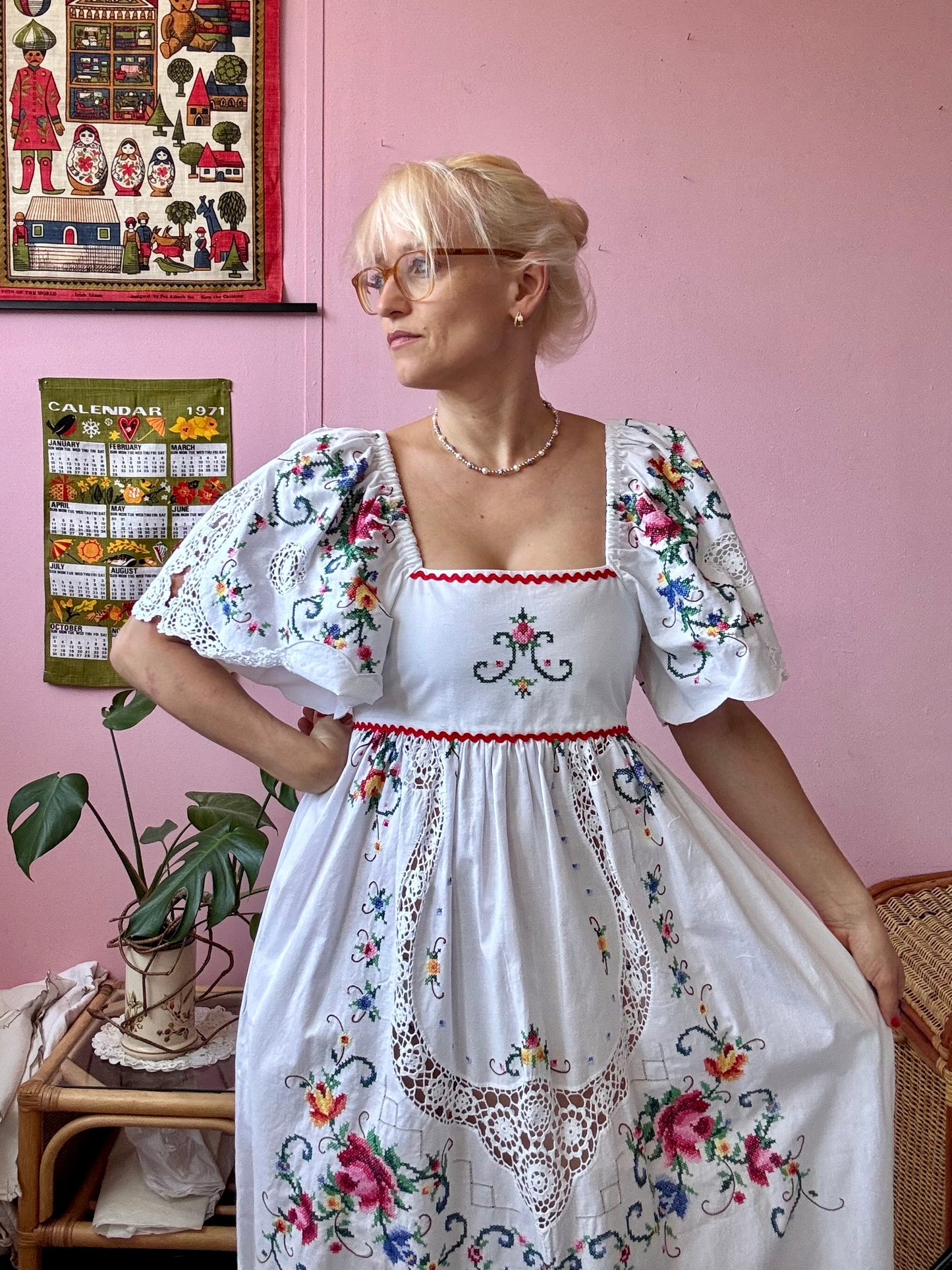 Roses embroidery maxi dress