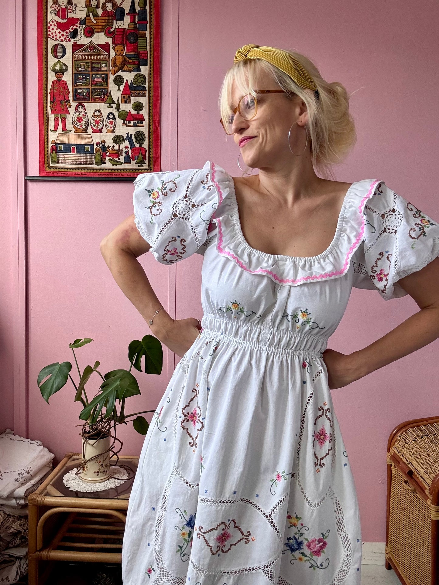 Embroidery maxi/midi dress