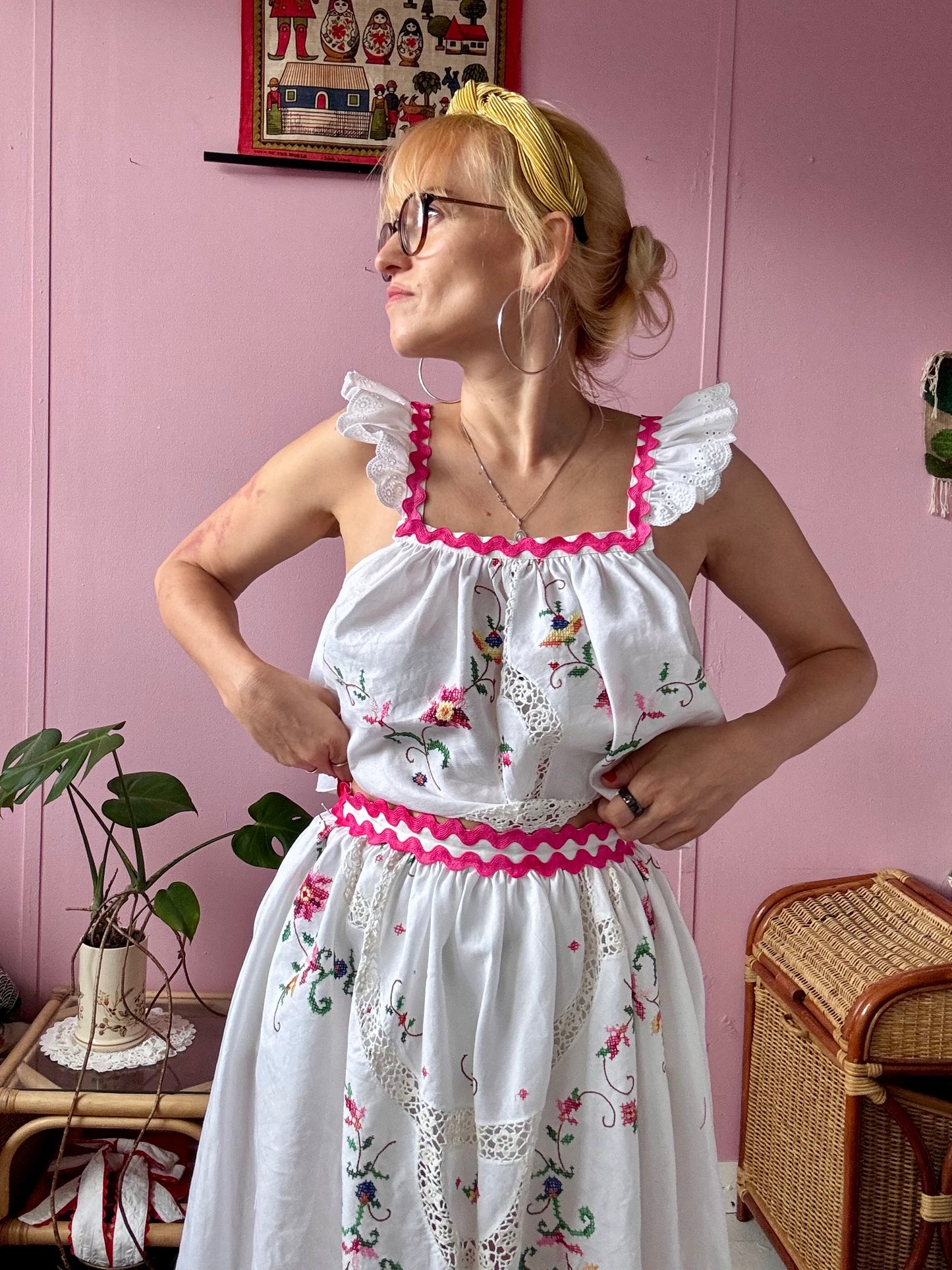 Skirt set with pink ric rac