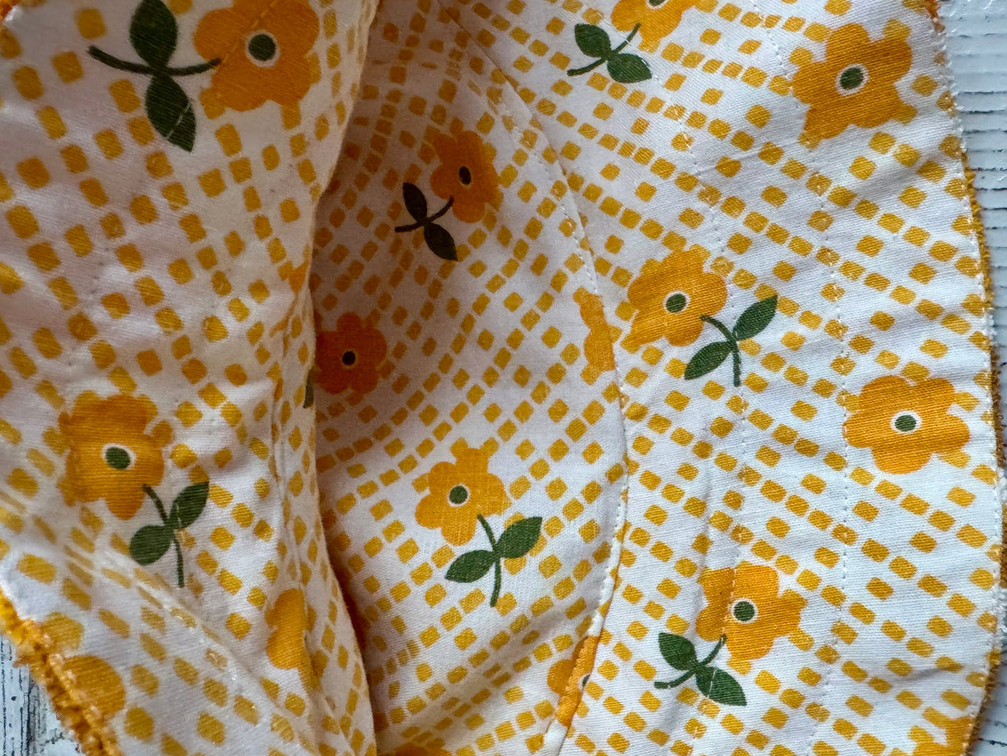 Yellow/brown/orange bucket hat