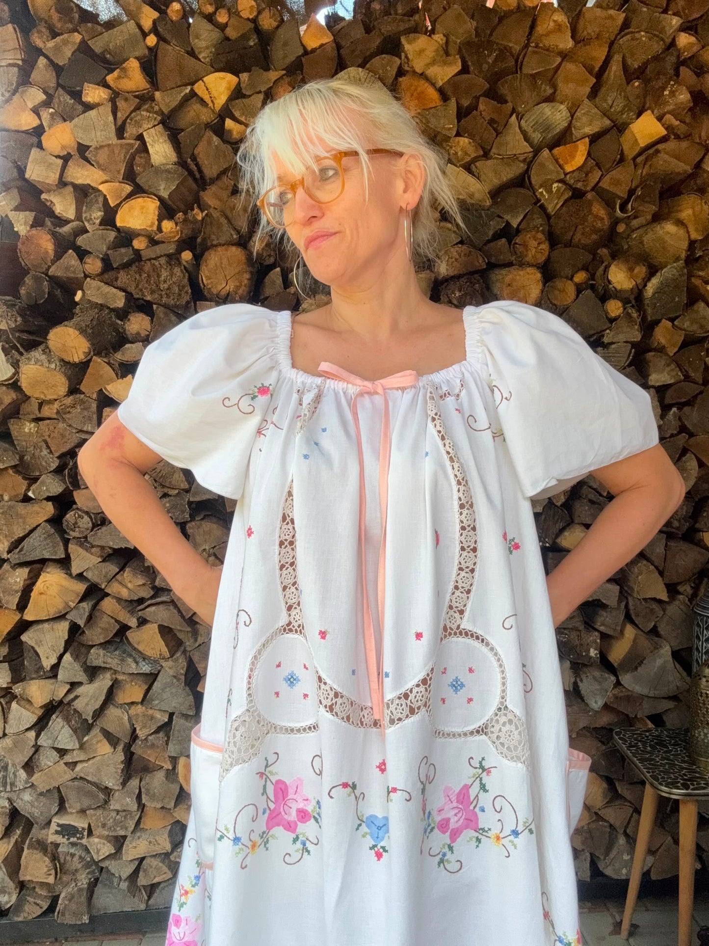 Midi dress with hand embroidery and lace