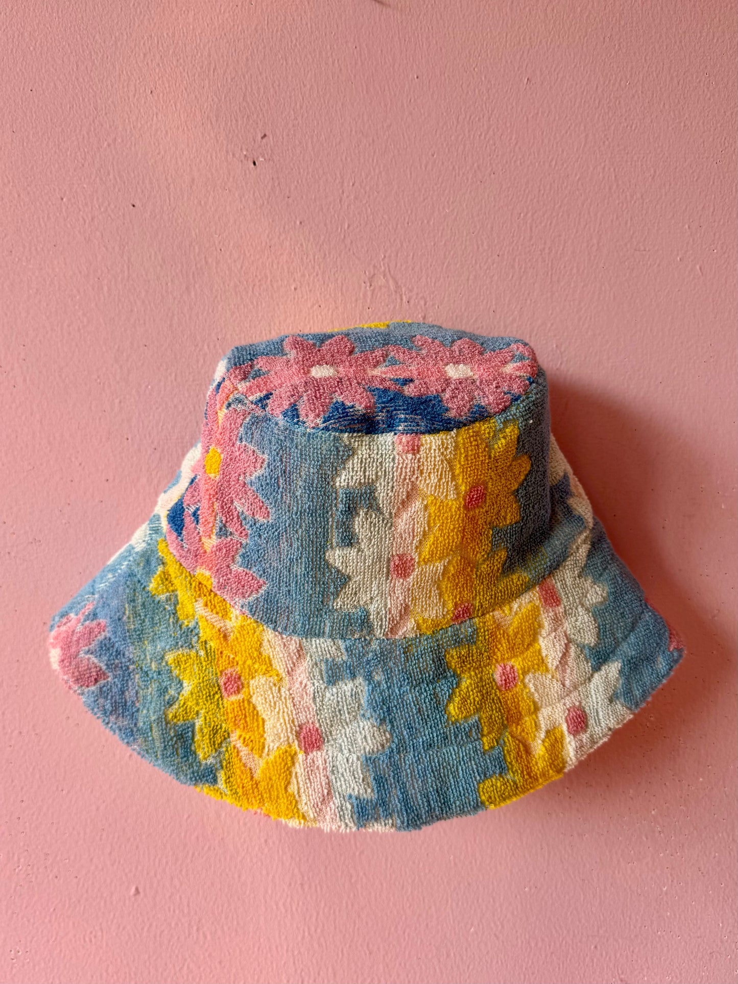 Floral and dots bucket hat