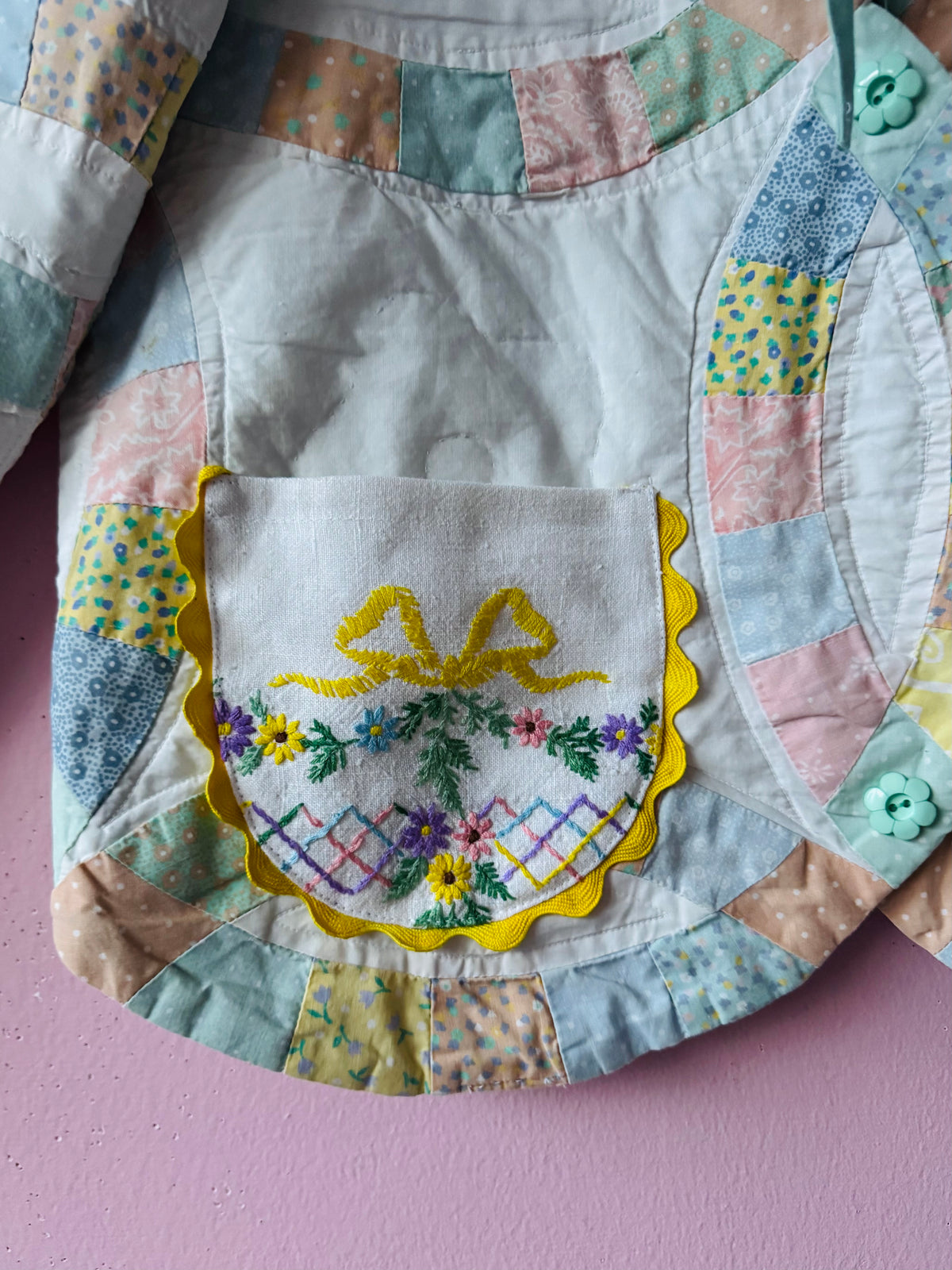 Green patchwork jacket with detachable collar